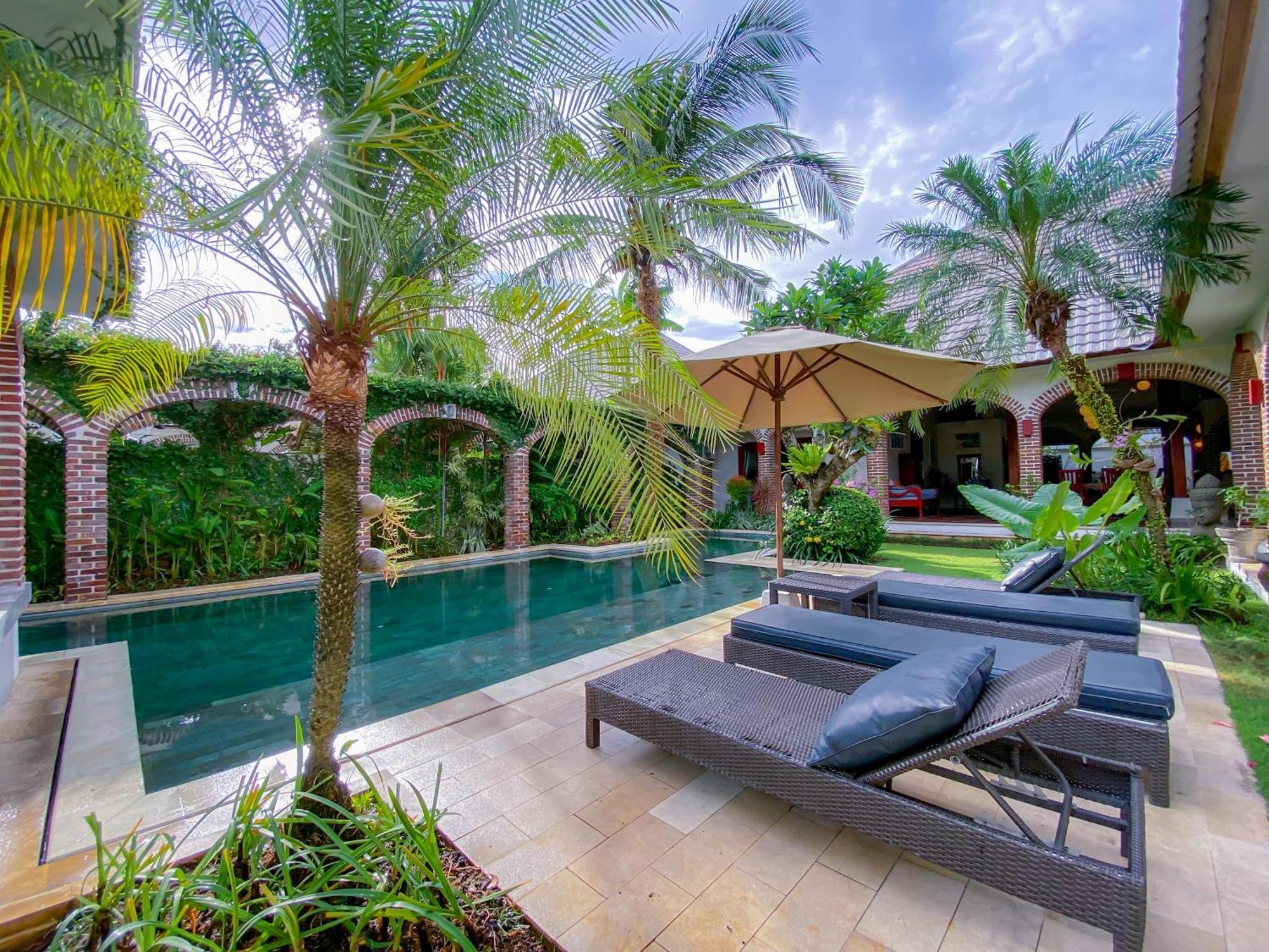 Bali Dyana Villas Seminyak Exterior foto